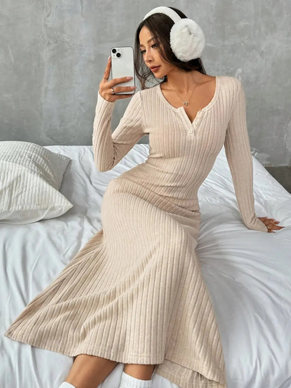 Off-White Ribbed Long Sleeve Knit Dress with Buttons